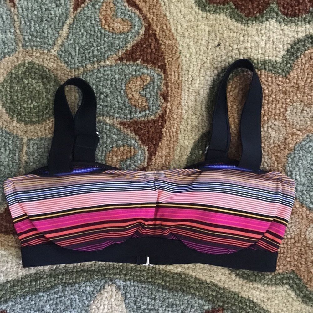 LIKE NEW CUTE ATHLETA STRIPED 32D/DD BIKINI TOP - Picture 2 of 5